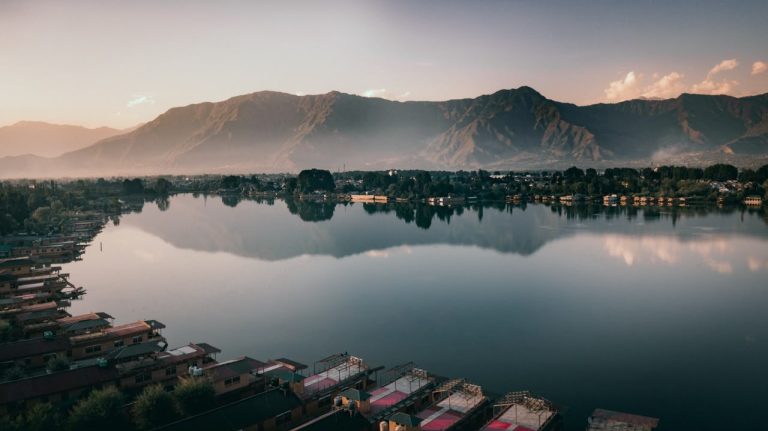 Honeymoon & Couple Special — 6 Nights / 7 Days